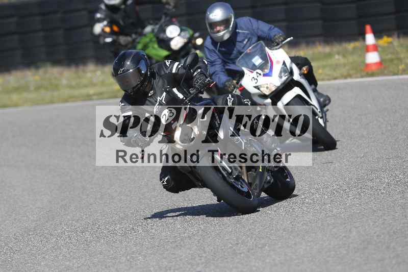 /01 02.04.2026 MAZ ADR/Gruppe rot/34